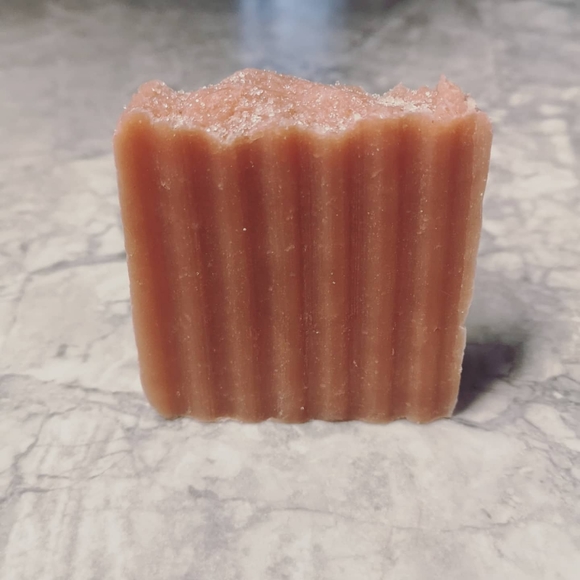 Pink Kaolin clay soap bar - Picture 2 of 2